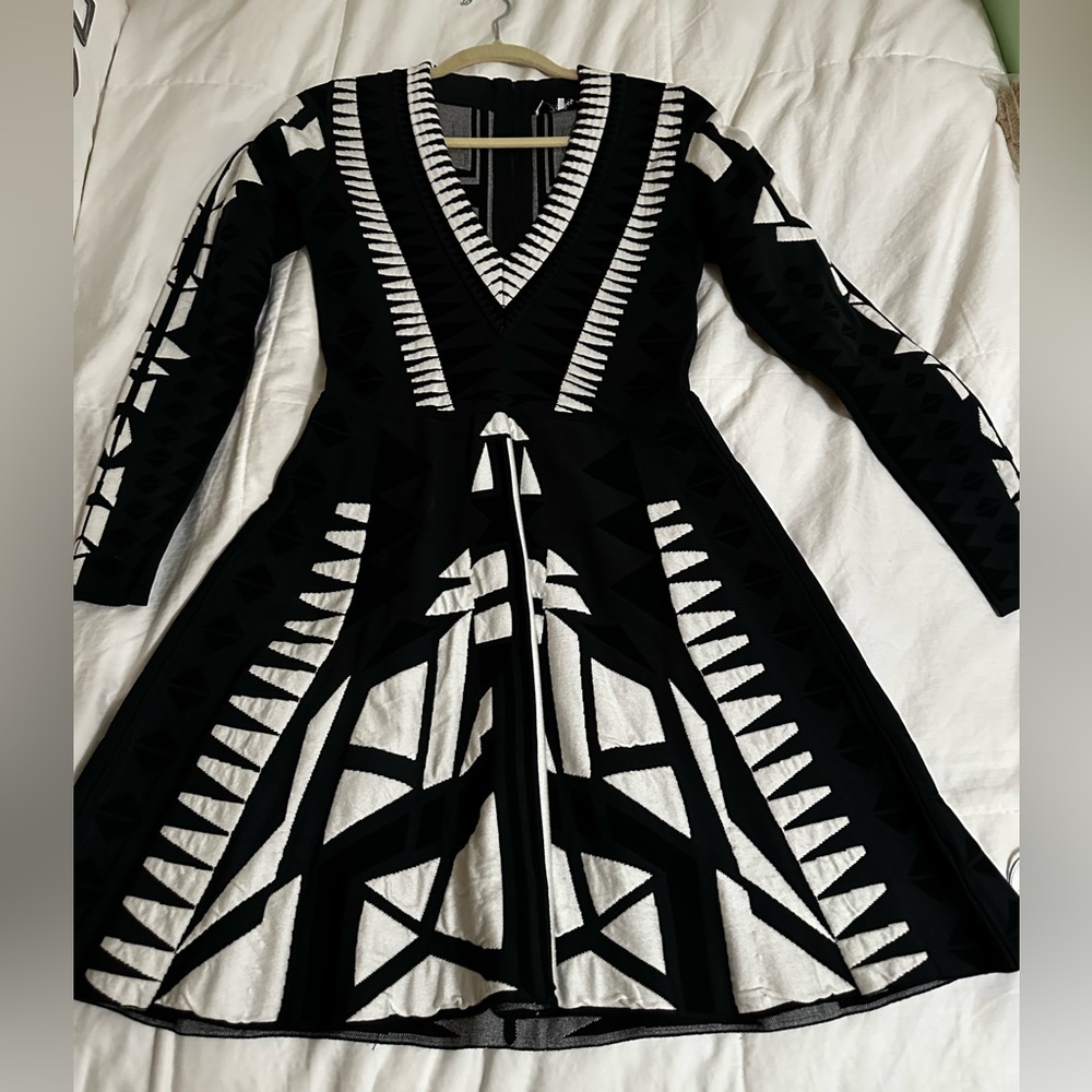 COPY - Parker dress - third photo shows colors - blue, black and white. So beau…